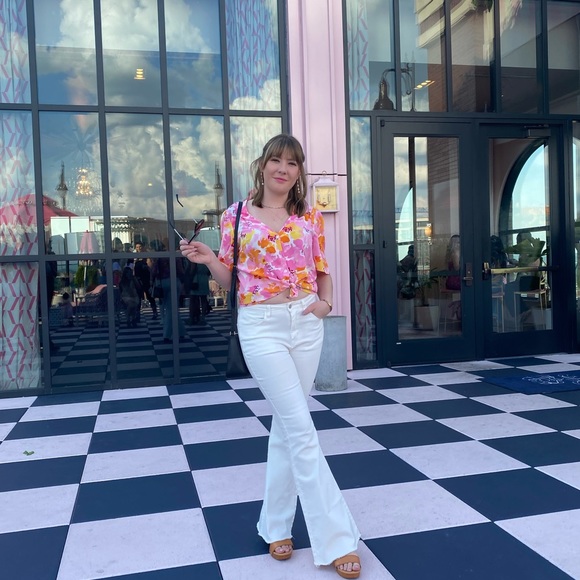 Meet your Posher, Brianna l schrickel - Picture 3 of 3